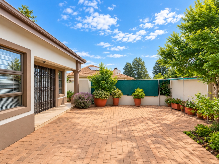 2 Bedroom Property for Sale in Waterberry Estate North West